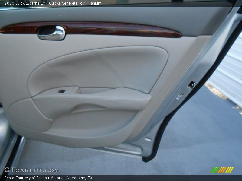 Quicksilver Metallic / Titanium 2010 Buick Lucerne CX