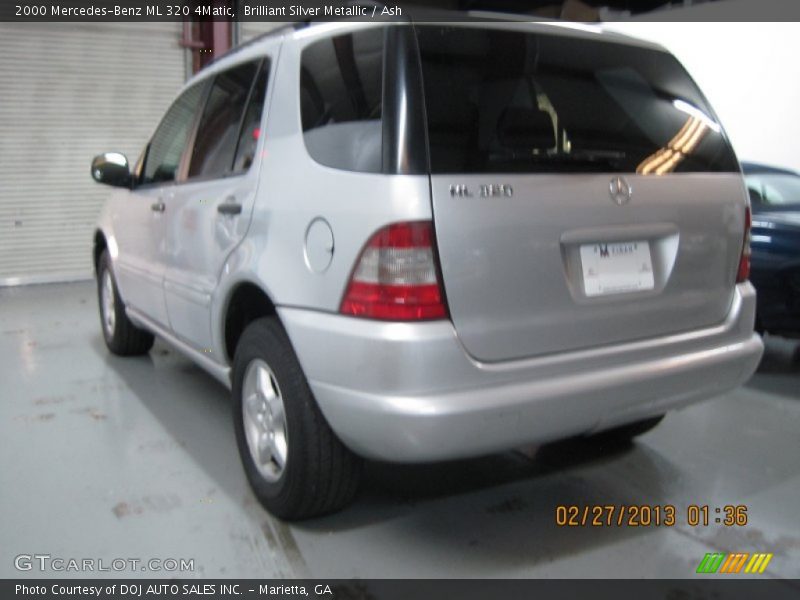 Brilliant Silver Metallic / Ash 2000 Mercedes-Benz ML 320 4Matic