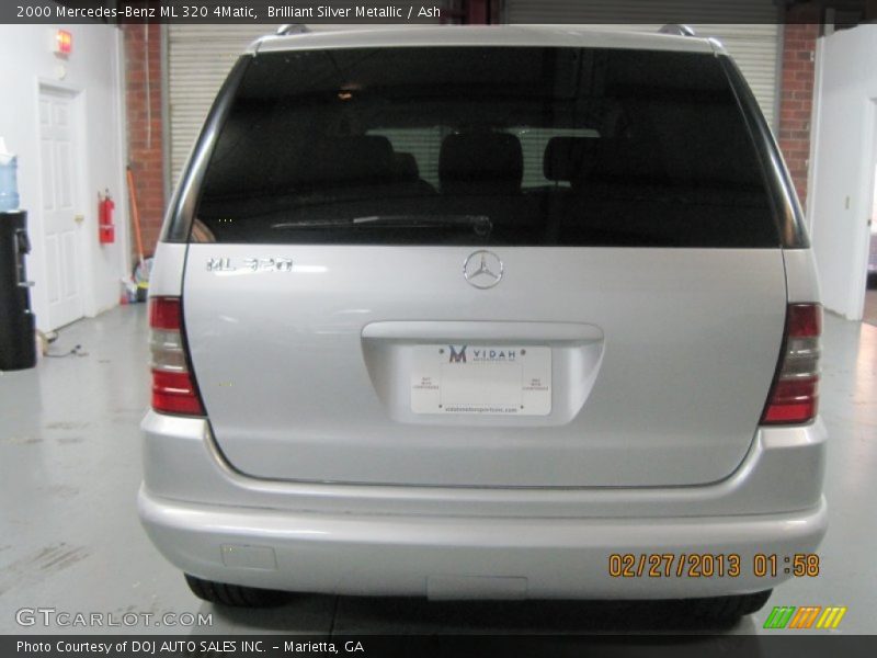 Brilliant Silver Metallic / Ash 2000 Mercedes-Benz ML 320 4Matic