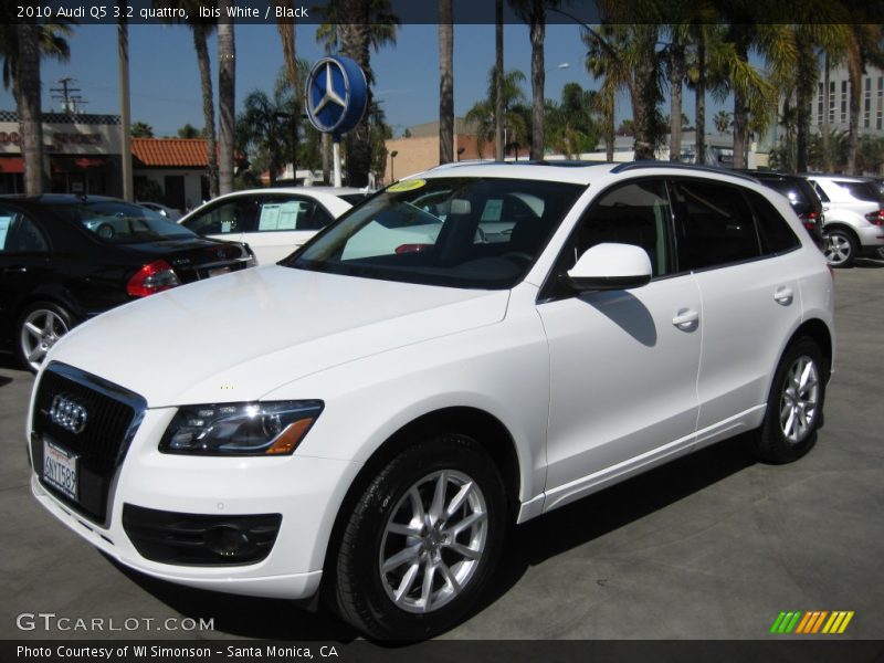 Front 3/4 View of 2010 Q5 3.2 quattro