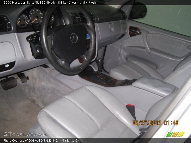 Ash Interior - 2000 ML 320 4Matic 