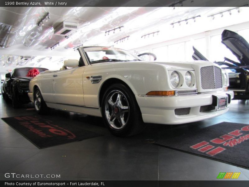 White / Ivory 1998 Bentley Azure