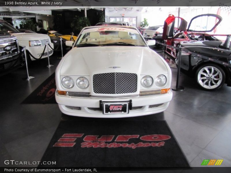White / Ivory 1998 Bentley Azure