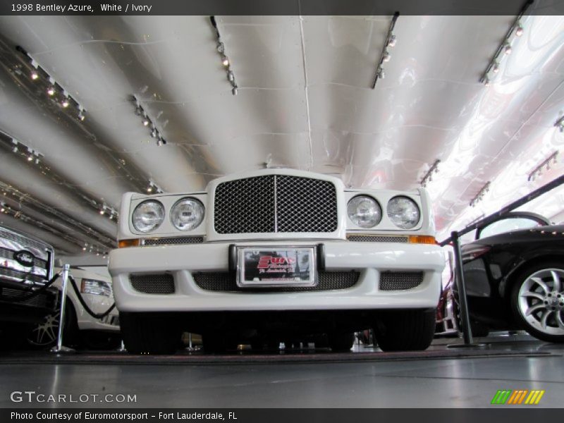 White / Ivory 1998 Bentley Azure