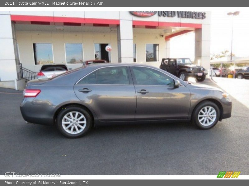 Magnetic Gray Metallic / Ash 2011 Toyota Camry XLE
