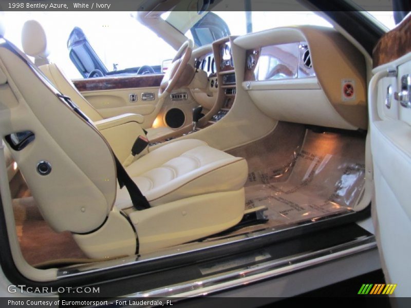 White / Ivory 1998 Bentley Azure
