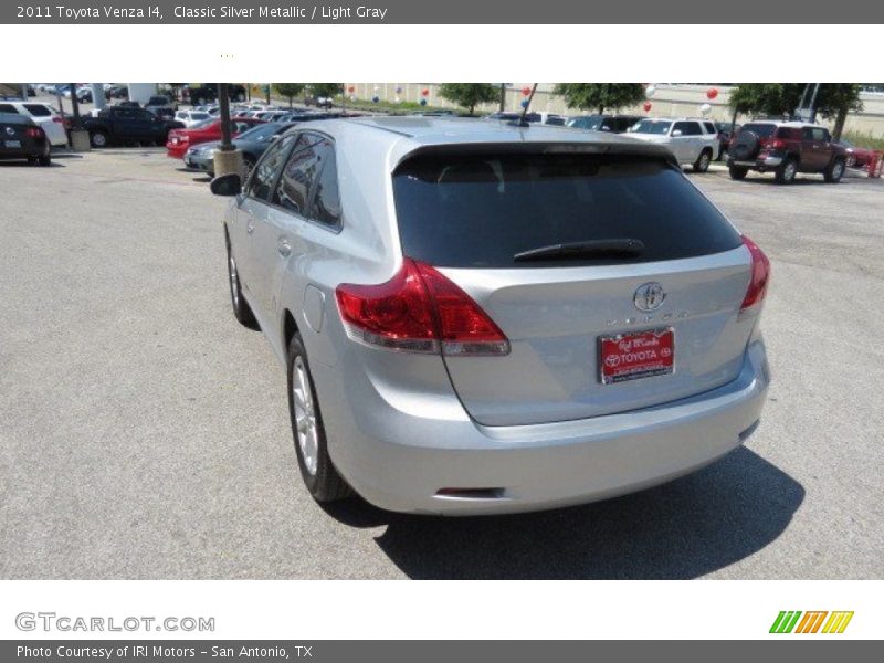 Classic Silver Metallic / Light Gray 2011 Toyota Venza I4