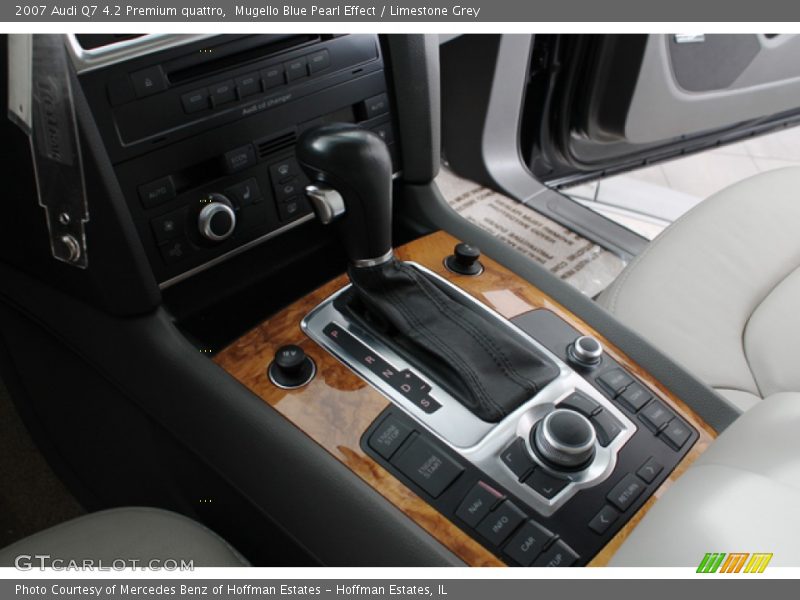 Mugello Blue Pearl Effect / Limestone Grey 2007 Audi Q7 4.2 Premium quattro