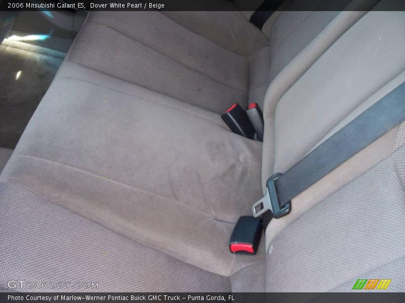Dover White Pearl / Beige 2006 Mitsubishi Galant ES