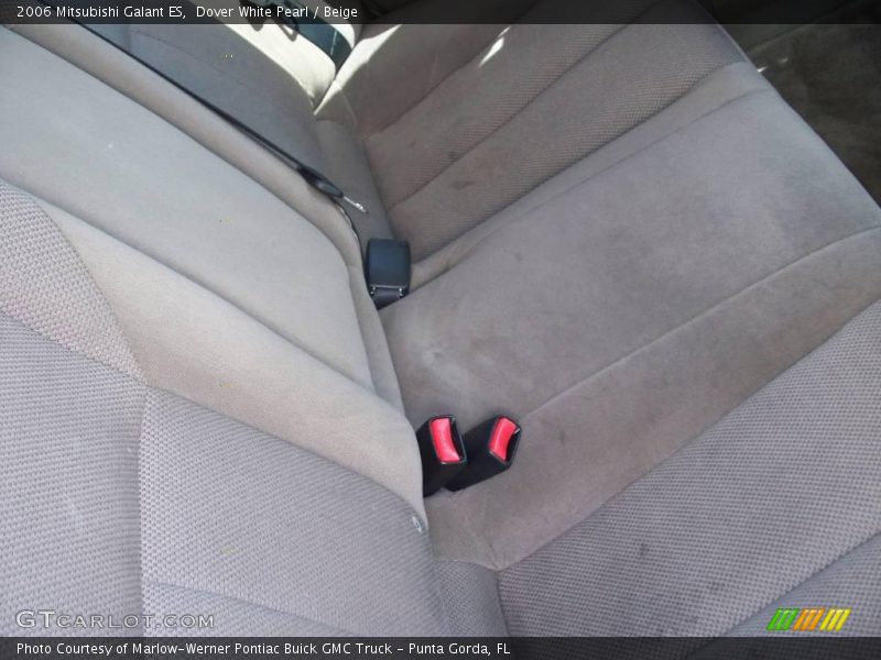 Dover White Pearl / Beige 2006 Mitsubishi Galant ES