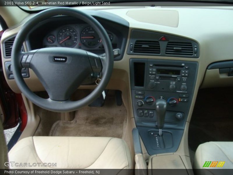 Venetian Red Metallic / Beige/Light Sand 2001 Volvo S60 2.4