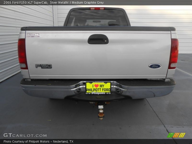 Silver Metallic / Medium Graphite Grey 2003 Ford F150 XLT SuperCab