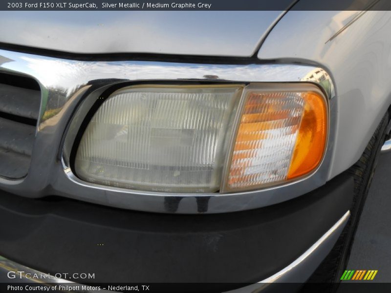 Silver Metallic / Medium Graphite Grey 2003 Ford F150 XLT SuperCab