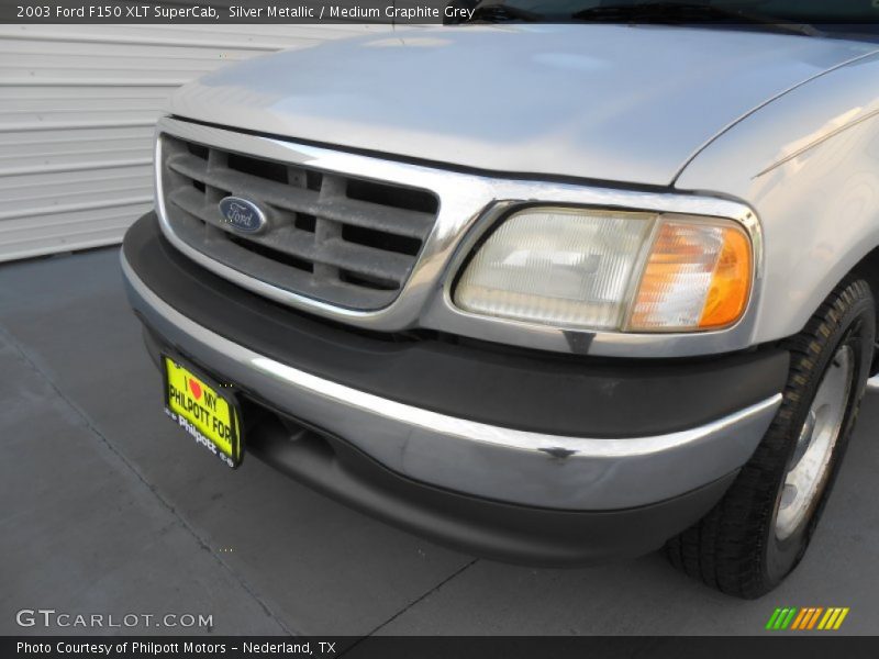 Silver Metallic / Medium Graphite Grey 2003 Ford F150 XLT SuperCab