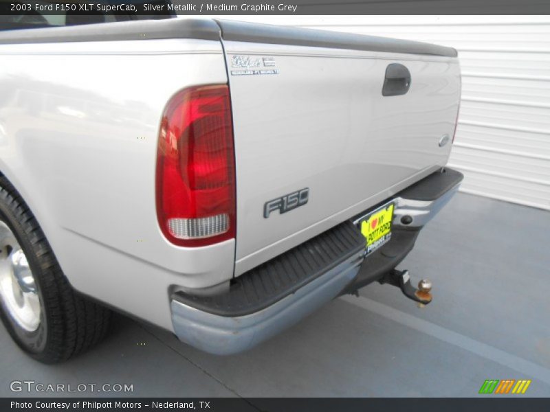 Silver Metallic / Medium Graphite Grey 2003 Ford F150 XLT SuperCab