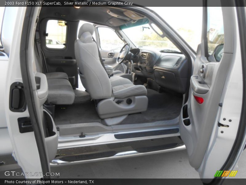 Silver Metallic / Medium Graphite Grey 2003 Ford F150 XLT SuperCab
