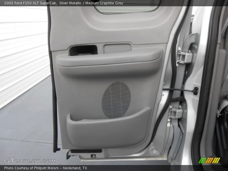 Silver Metallic / Medium Graphite Grey 2003 Ford F150 XLT SuperCab