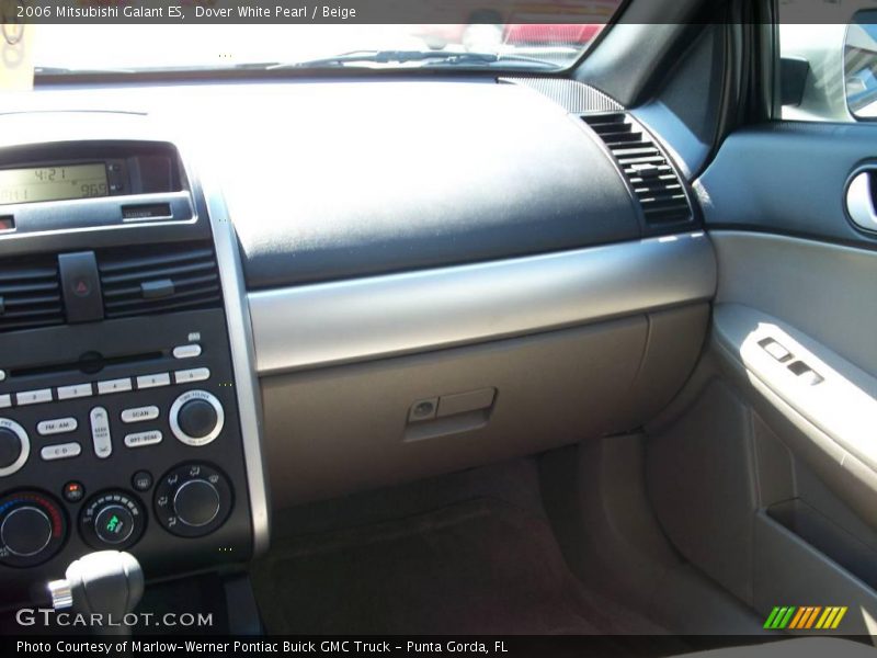 Dover White Pearl / Beige 2006 Mitsubishi Galant ES