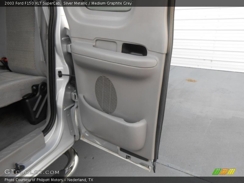 Silver Metallic / Medium Graphite Grey 2003 Ford F150 XLT SuperCab