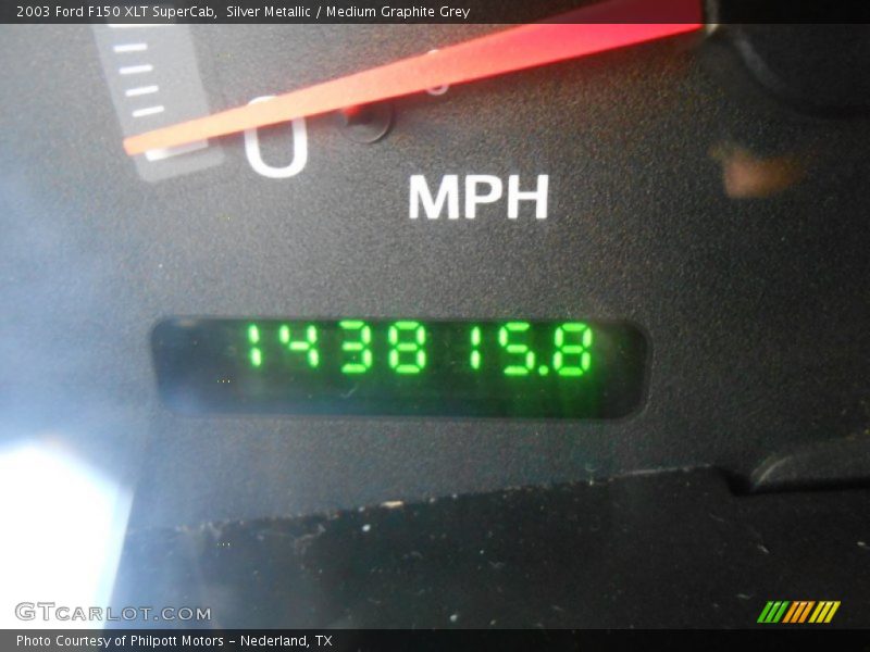 Silver Metallic / Medium Graphite Grey 2003 Ford F150 XLT SuperCab