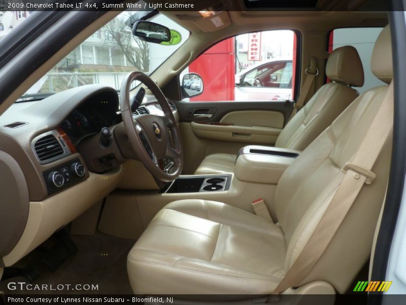 Front Seat of 2009 Tahoe LT 4x4