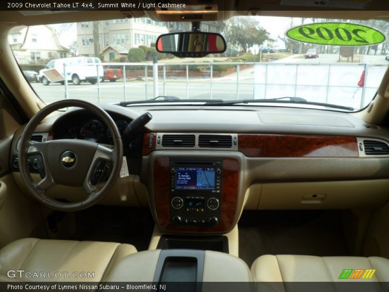 Summit White / Light Cashmere 2009 Chevrolet Tahoe LT 4x4