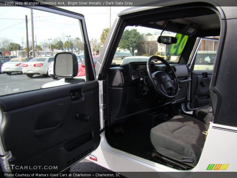 Bright Silver Metallic / Dark Slate Gray 2005 Jeep Wrangler Unlimited 4x4