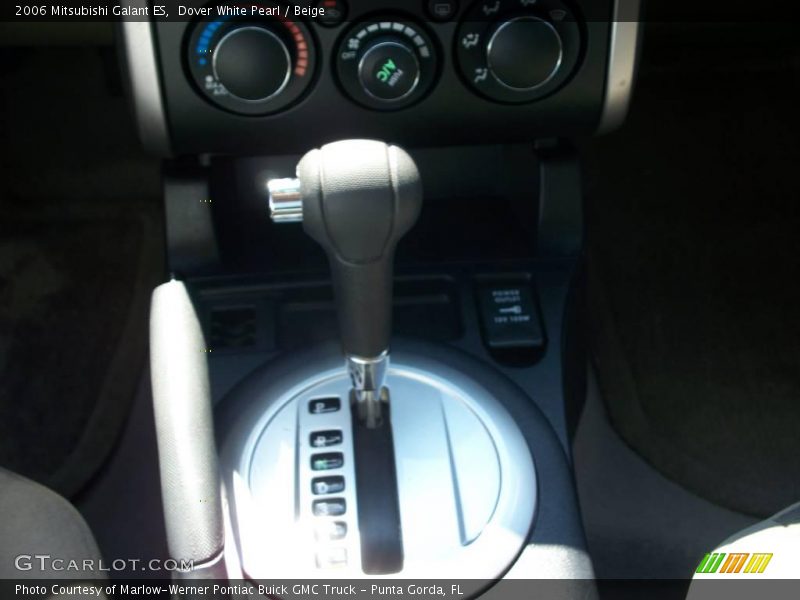 Dover White Pearl / Beige 2006 Mitsubishi Galant ES