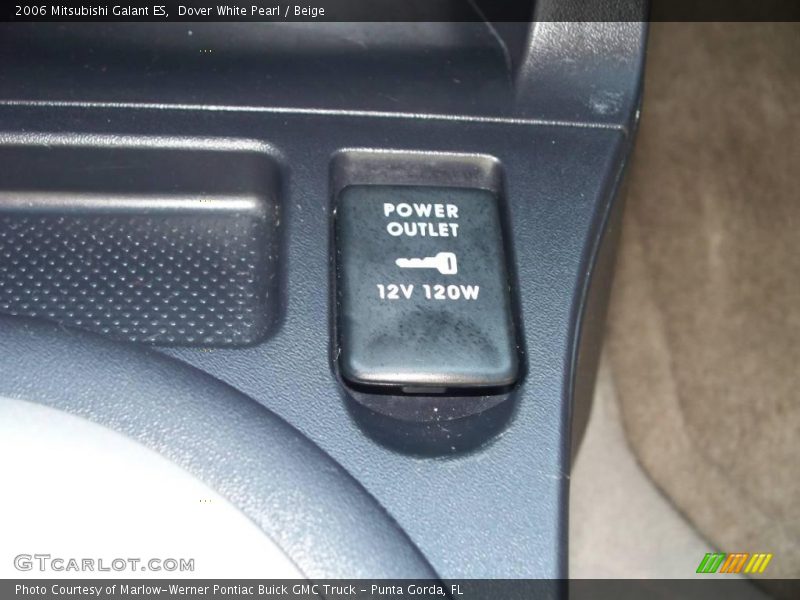 Dover White Pearl / Beige 2006 Mitsubishi Galant ES