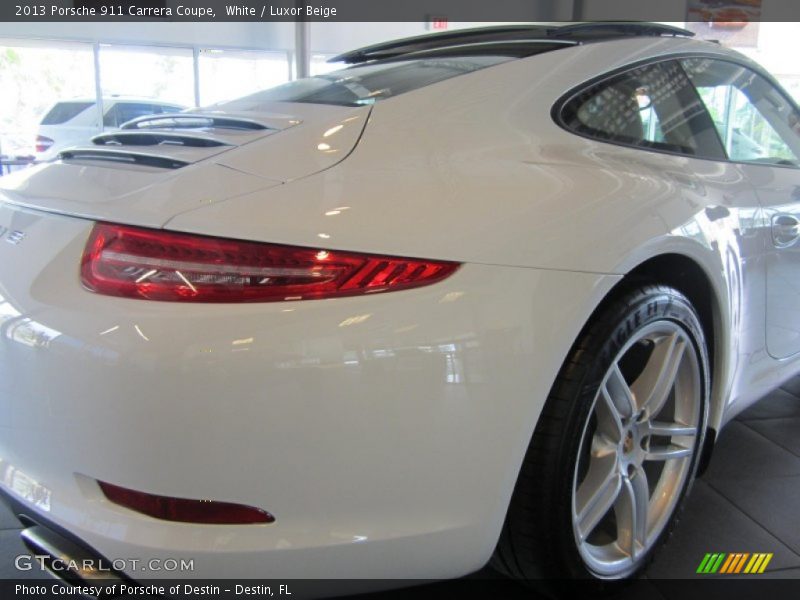 White / Luxor Beige 2013 Porsche 911 Carrera Coupe