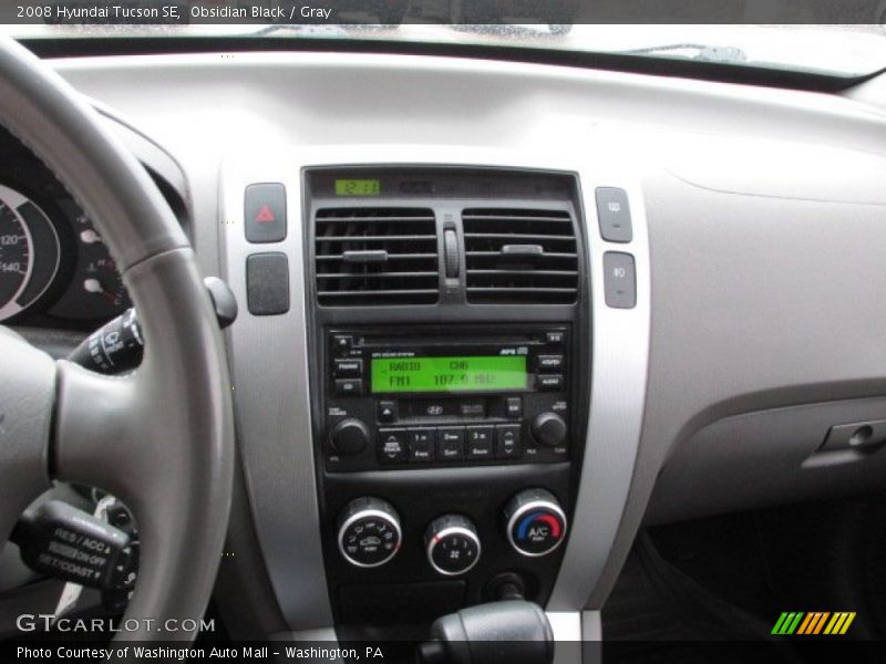Controls of 2008 Tucson SE