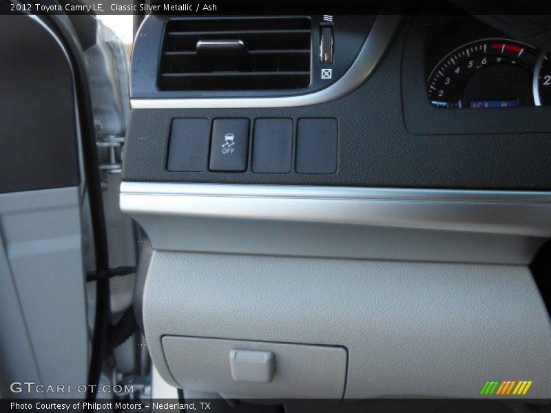 Classic Silver Metallic / Ash 2012 Toyota Camry LE