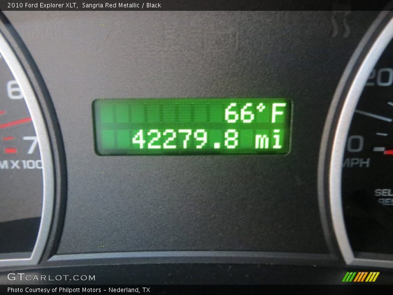 Sangria Red Metallic / Black 2010 Ford Explorer XLT