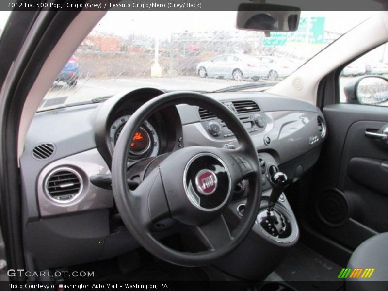 Grigio (Grey) / Tessuto Grigio/Nero (Grey/Black) 2012 Fiat 500 Pop