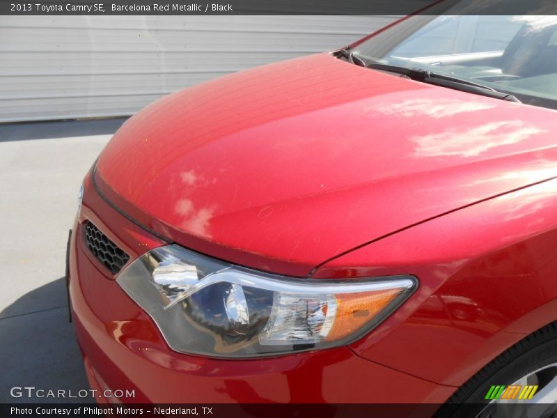 Barcelona Red Metallic / Black 2013 Toyota Camry SE