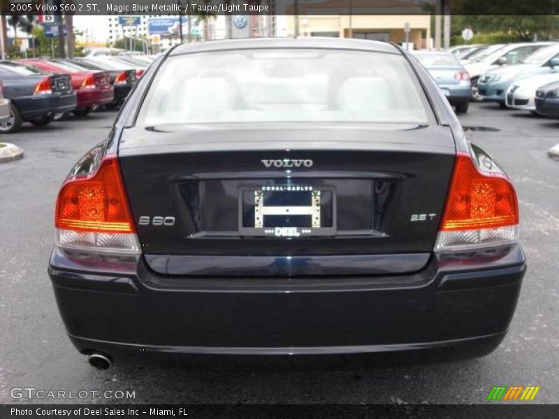 Magic Blue Metallic / Taupe/Light Taupe 2005 Volvo S60 2.5T