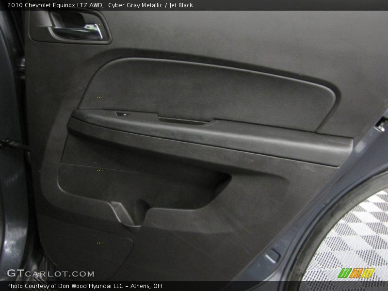 Cyber Gray Metallic / Jet Black 2010 Chevrolet Equinox LTZ AWD