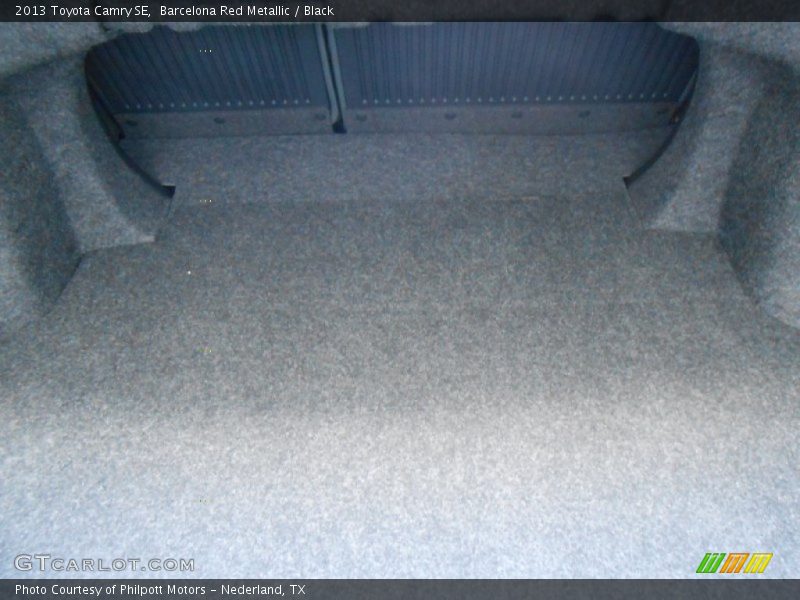 Barcelona Red Metallic / Black 2013 Toyota Camry SE