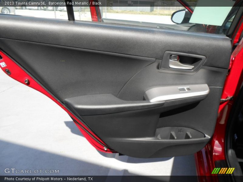 Barcelona Red Metallic / Black 2013 Toyota Camry SE