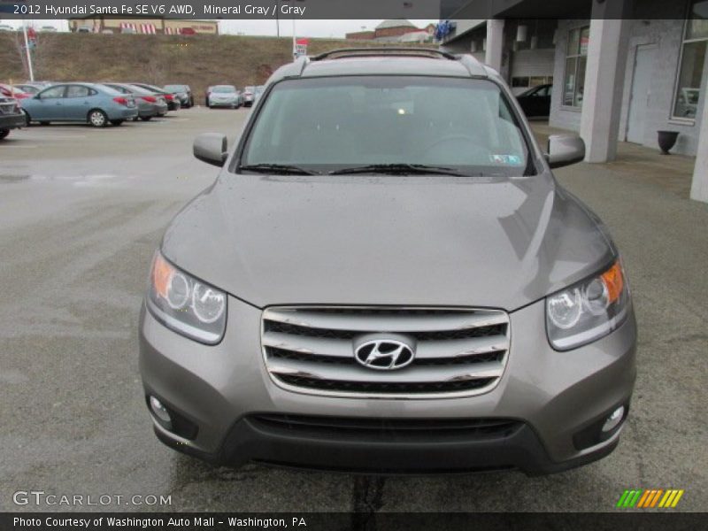 Mineral Gray / Gray 2012 Hyundai Santa Fe SE V6 AWD