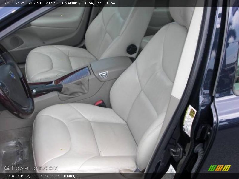Magic Blue Metallic / Taupe/Light Taupe 2005 Volvo S60 2.5T