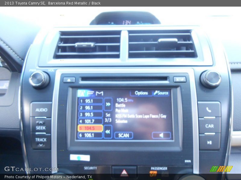 Barcelona Red Metallic / Black 2013 Toyota Camry SE