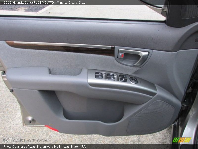 Mineral Gray / Gray 2012 Hyundai Santa Fe SE V6 AWD