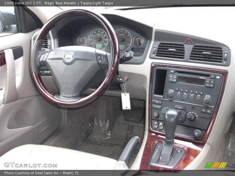 Magic Blue Metallic / Taupe/Light Taupe 2005 Volvo S60 2.5T