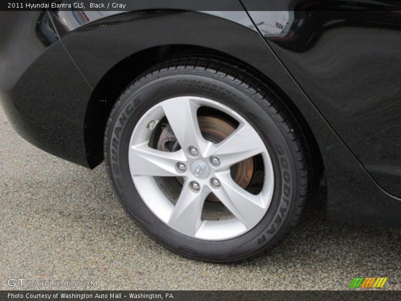 Black / Gray 2011 Hyundai Elantra GLS