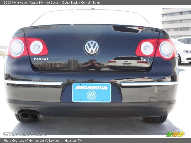 Deep Black / Cornsilk Beige 2009 Volkswagen Passat Komfort Sedan