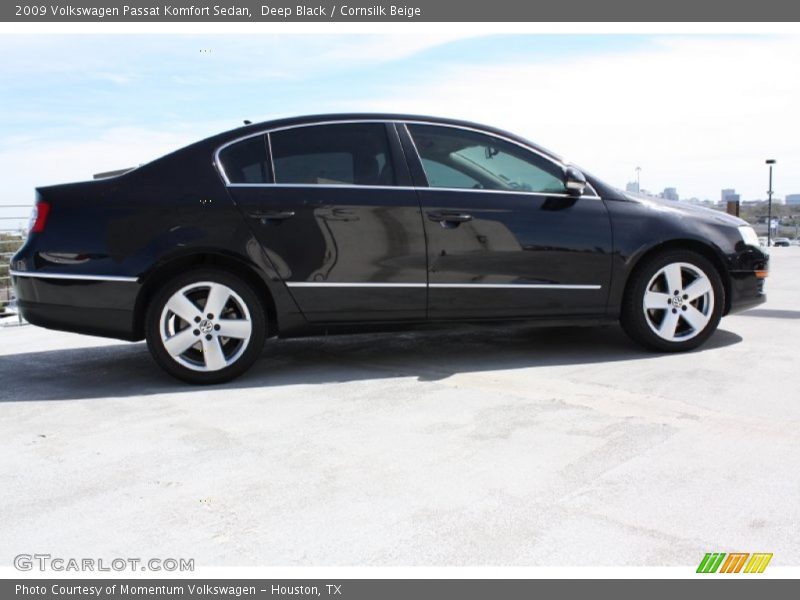 Deep Black / Cornsilk Beige 2009 Volkswagen Passat Komfort Sedan