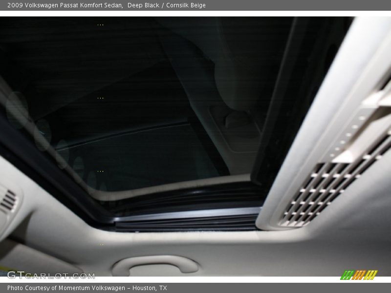 Deep Black / Cornsilk Beige 2009 Volkswagen Passat Komfort Sedan