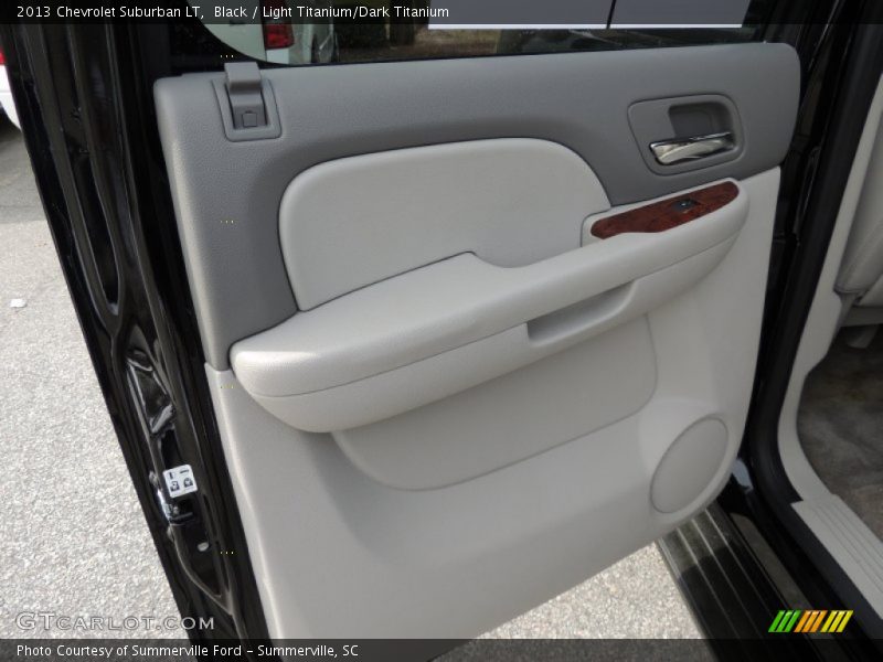 Black / Light Titanium/Dark Titanium 2013 Chevrolet Suburban LT