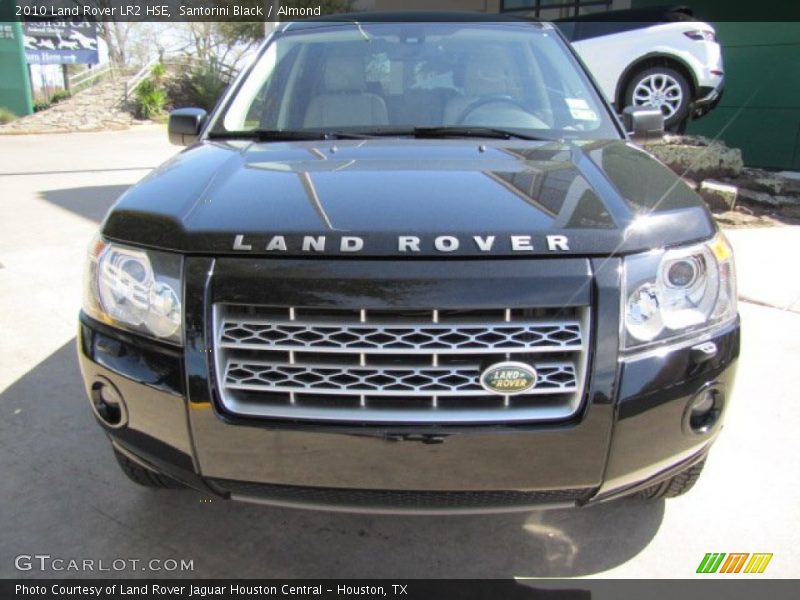 Santorini Black / Almond 2010 Land Rover LR2 HSE